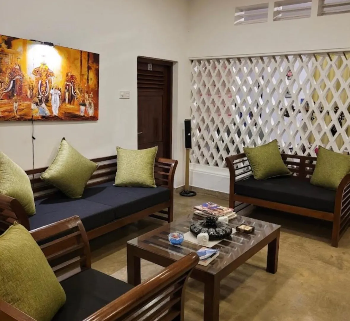 Dions Guest House نيجومبو